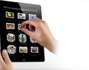 Apple IPad 2 mit iOS unter Verwendung von Multitouch-Gesten